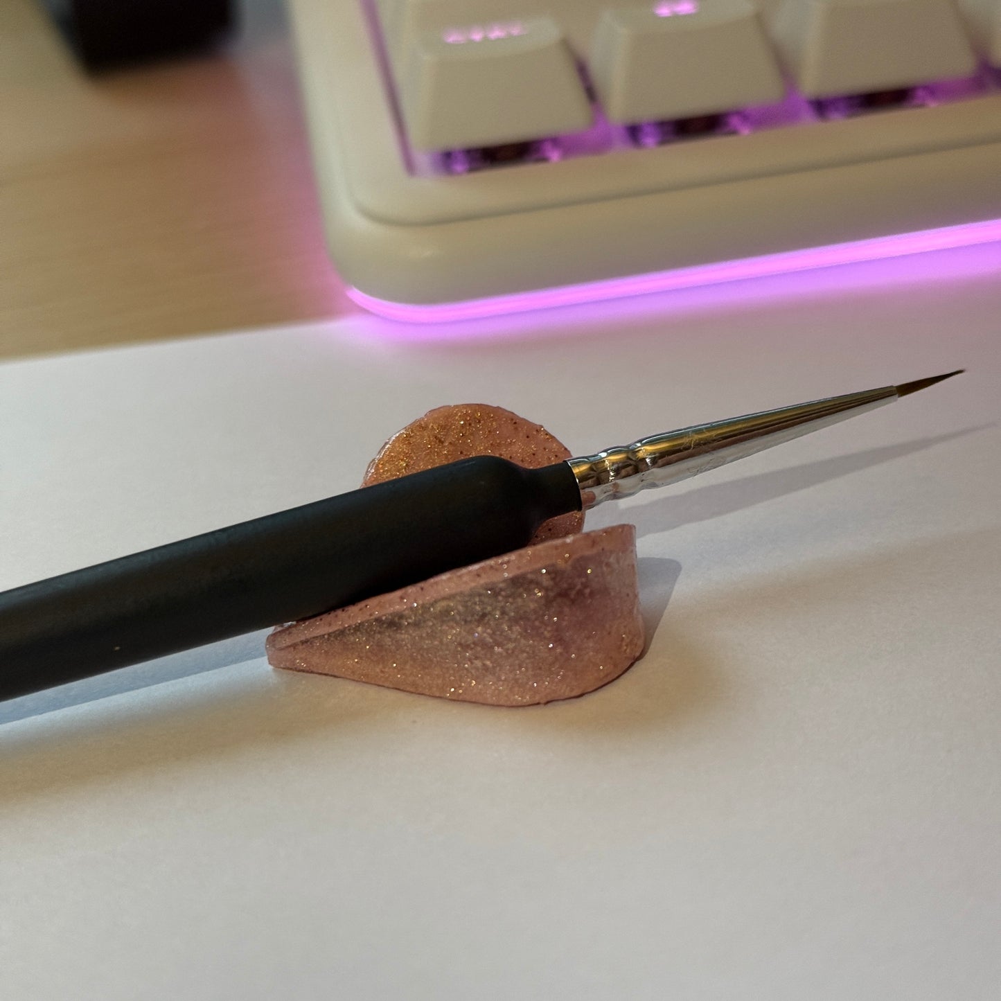 Plastic Love Pen/Pencil/Brush Holder